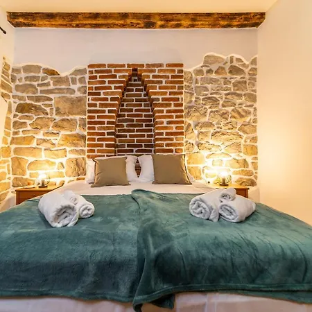 Ferienhaus Rezidencija Galileja Mundanije