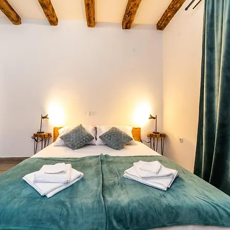 Rezidencija Galileja Case de vacanță *