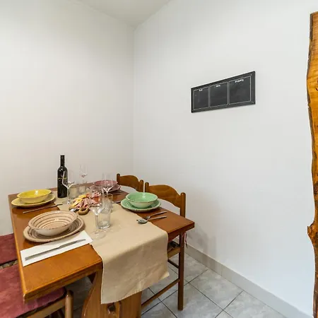 Rezidencija Galileja 度假居 Mundanije