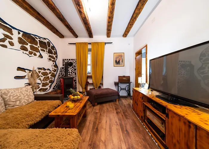 Rezidencija Galileja Ferienhaus Mundanije