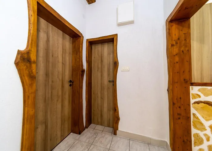 Casa de Férias Rezidencija Galileja Mundanije